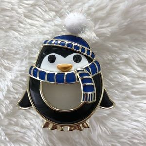 Penguin Bath & Body Works Scetportable Visor Clip